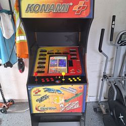 Arcade Cabinet Konami 12 In 1  Full Size 
