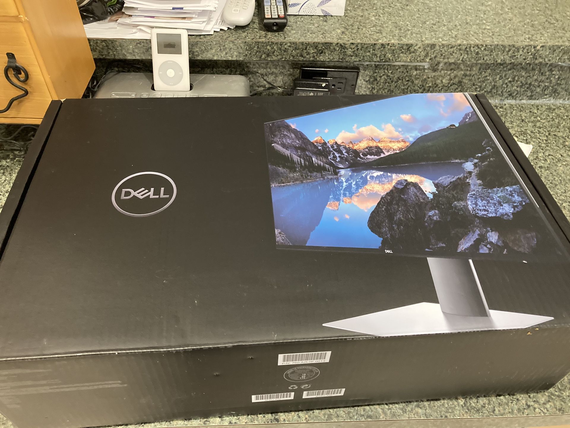 Dell 24 inch monitor