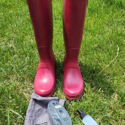 Hunter Tall Rain Boots + Hunter Carw Kit