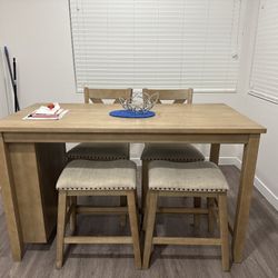 Dining table 