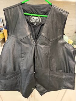 Men’s size 60 Genuine leather vest