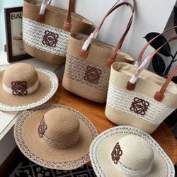 Loewe Weave Bag Hat Set Three colors to choose from Spring and summer atmosphere sense of God Handheld shoulder dual-use 