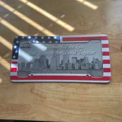 License Plate Frame/USA flag
