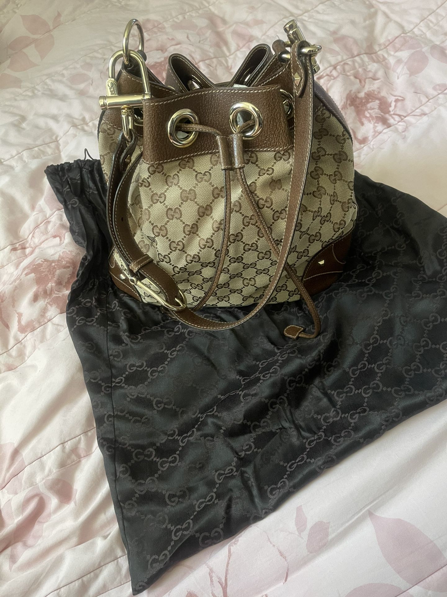 Gucci bucket bag authentic brand new