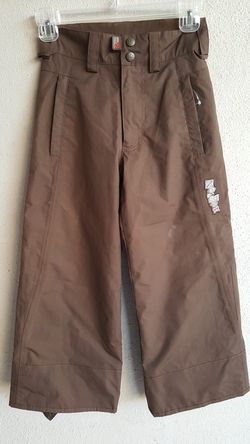 Winter sports and activities pants size small