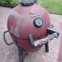 Charbroil Akorn Mini Kamodo Grill