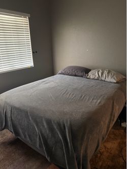 14in Queen memory foam mattress with adjustable base