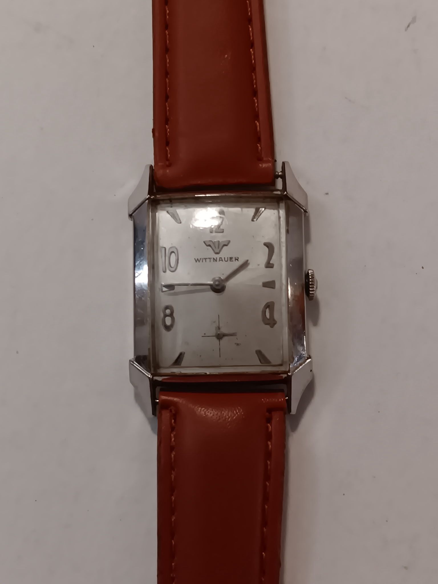 Vintage Watch. Classic Whitnauer wind Up Wrist Watch. Great Shape Runs.