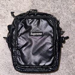 Supreme FW 17 Shoulder Bag