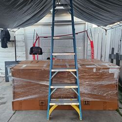 8ft Werner ladder For Sale Like New