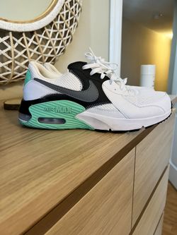 Nike Air Max Size 8