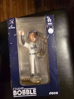 Los Angeles Dodgers Shohei Ohtani Foco world series 24 champions bobblehead exclusive