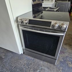 SAMSUNG STOVE. 