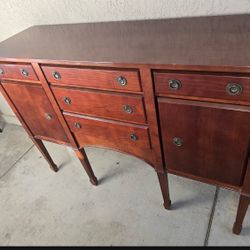 Wood dresser