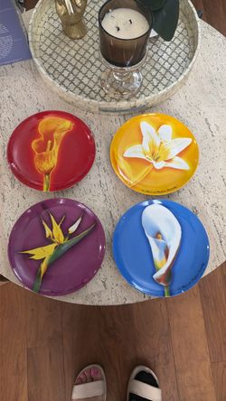 Givenchy set plates