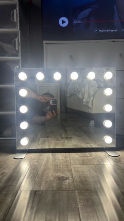 Vanity light mirror