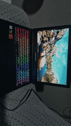 Cyberpower pc specs are in photos