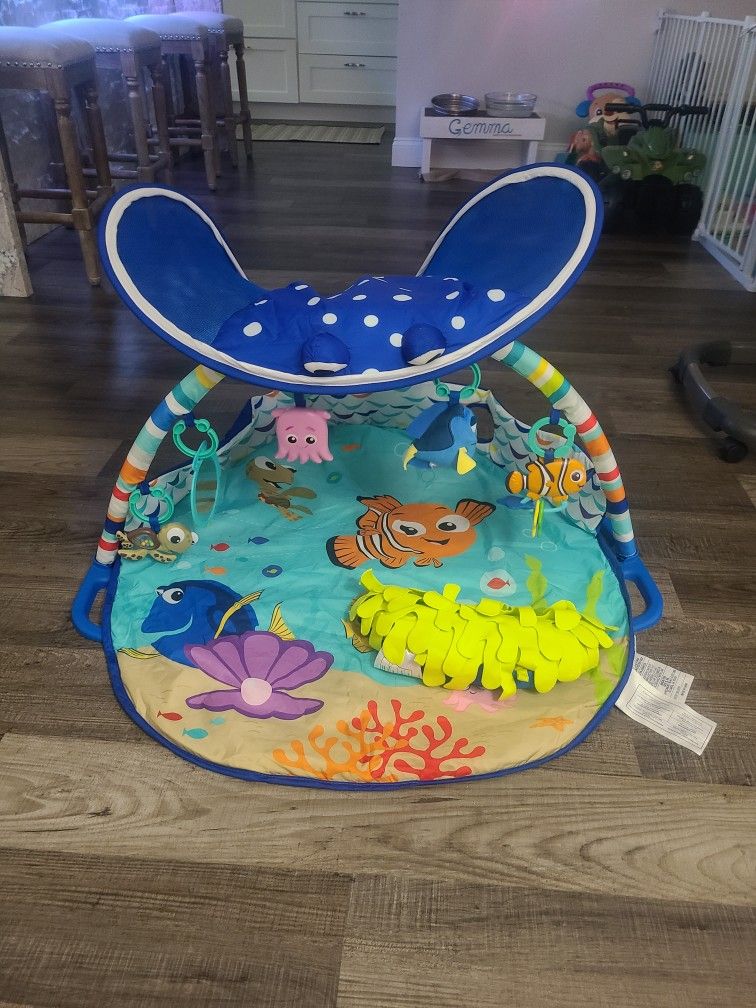 Disney Finding Nemo Play Gym