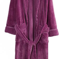 Plush Women’s Robe