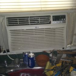 GE Standard Window Size Air Conditioner 