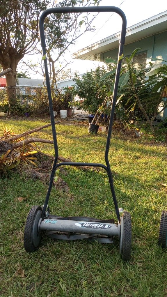 Earthwise 16inch Hand Mower