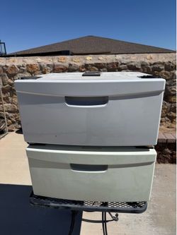 Laundry Pedestal Set