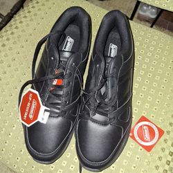 coleman shoes slip resistant . size 10.5