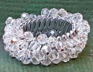 Mid century made in Japan 1960s clear faceted crystal bead expansion bracelet