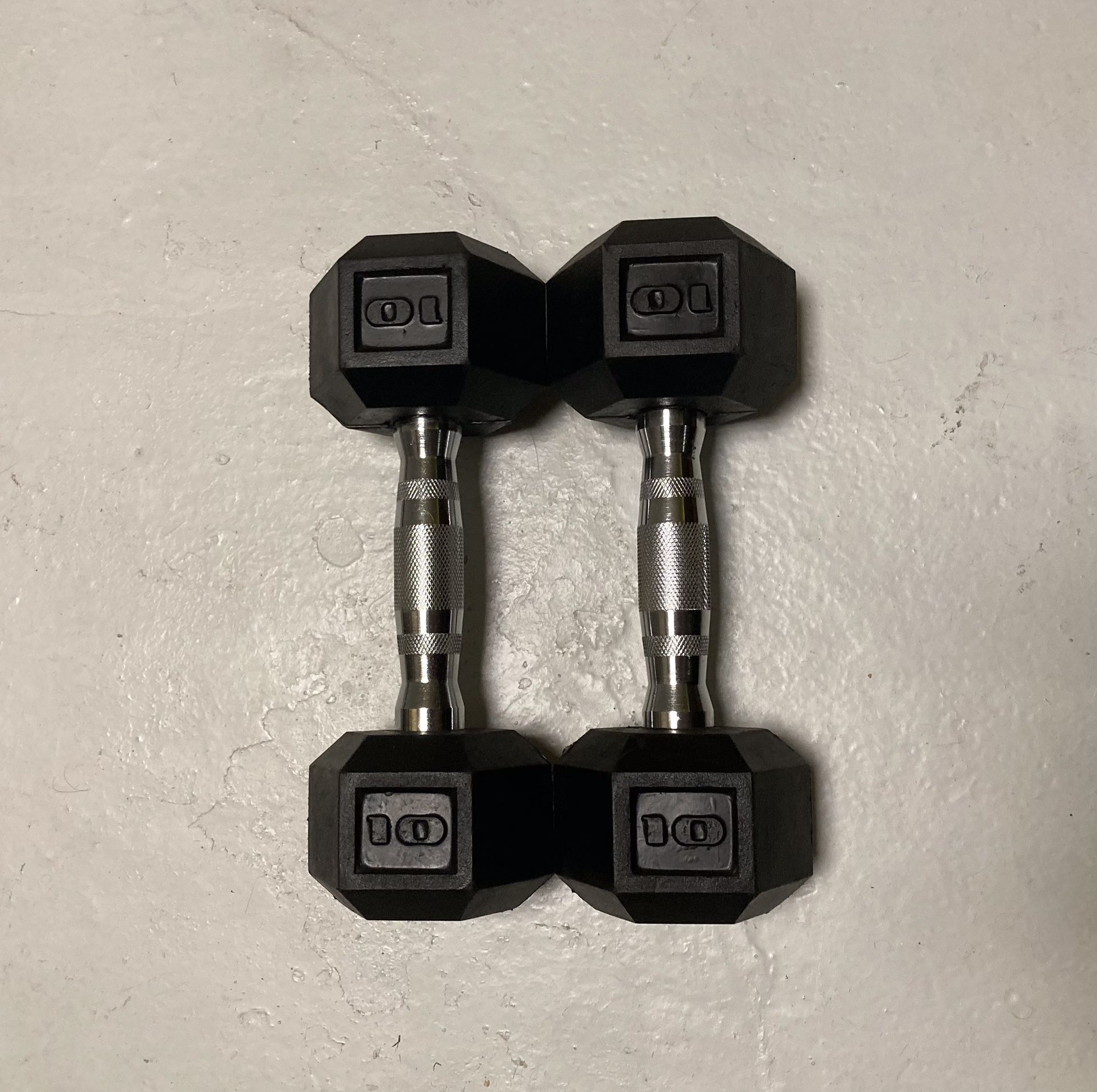 10 lb dumbbells dumbbell set x2 20 lbs total Rubber Hex weights weight pair pounds pound 10lb 10lbs 20lb 20lbs like new