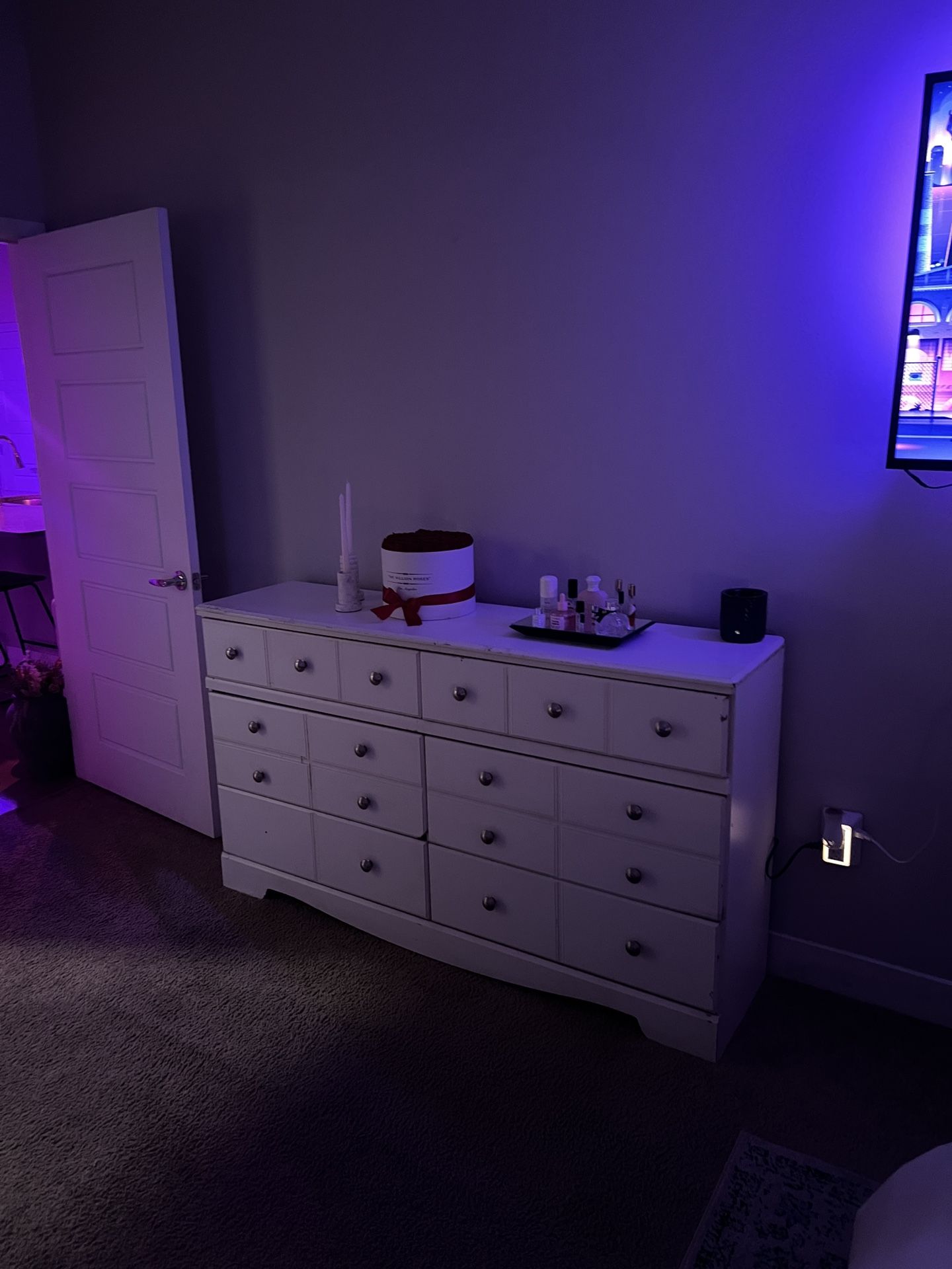white wooden large dresser