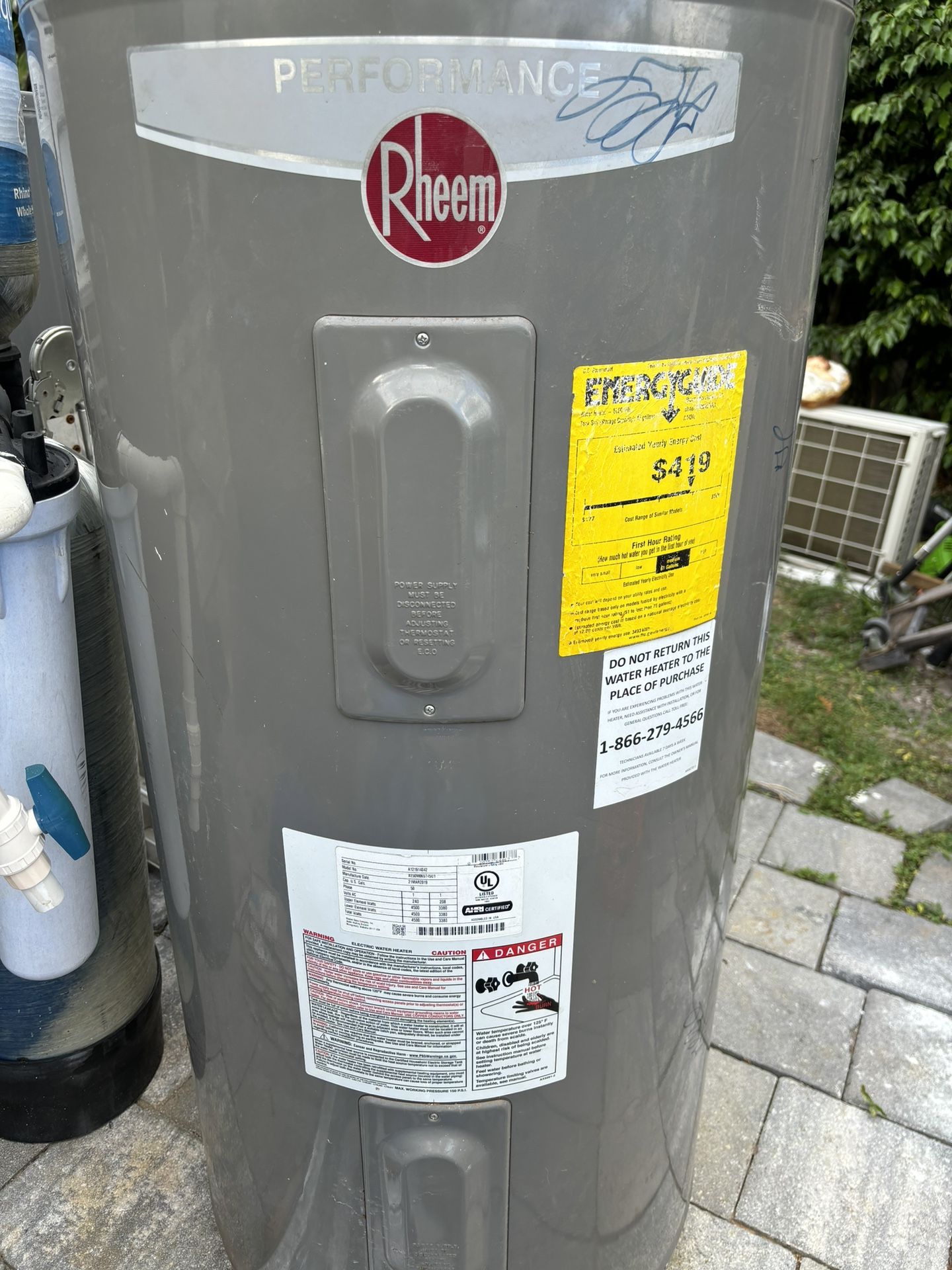 Water Heater 50 Gallons Excellent