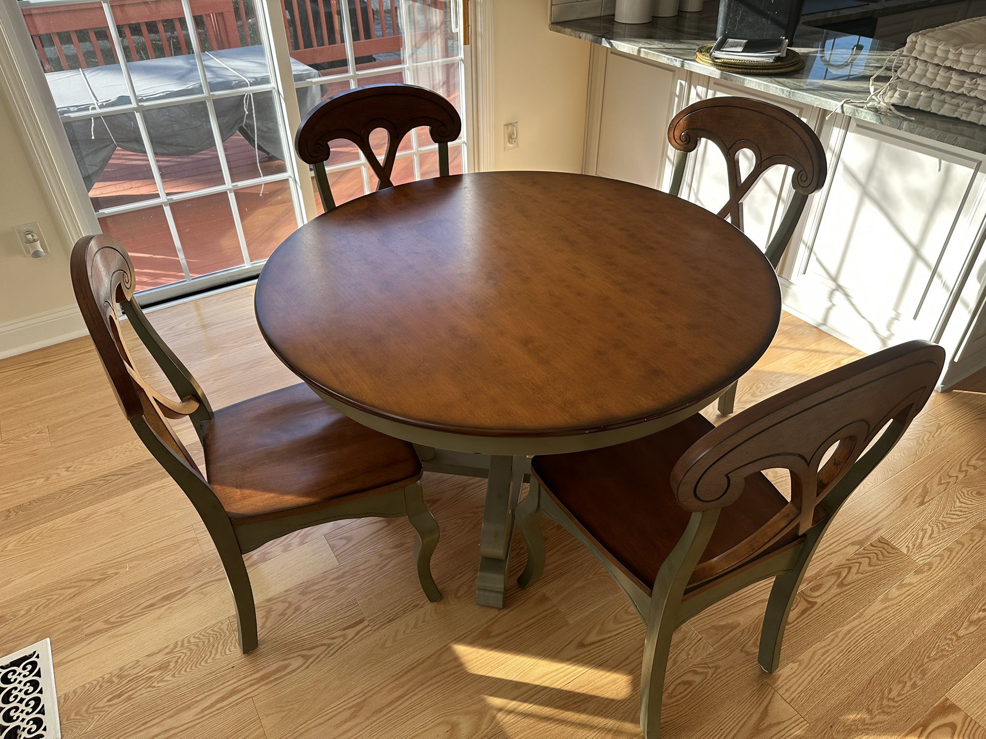 Marchella Dining Table With Chairs