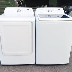 Newer Samsung Washer And Dryer 
