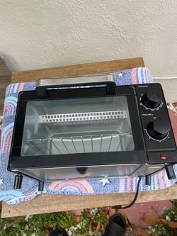 Portable Countertop Toaster Oven / Convection Oven – Adjustable Temperature & Timer