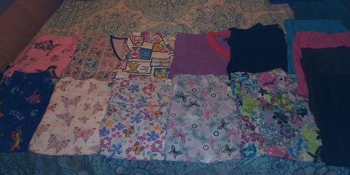 Medical scrubs uniform