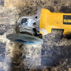 Dewalt D28114N Angle Grinder 240v PLUG