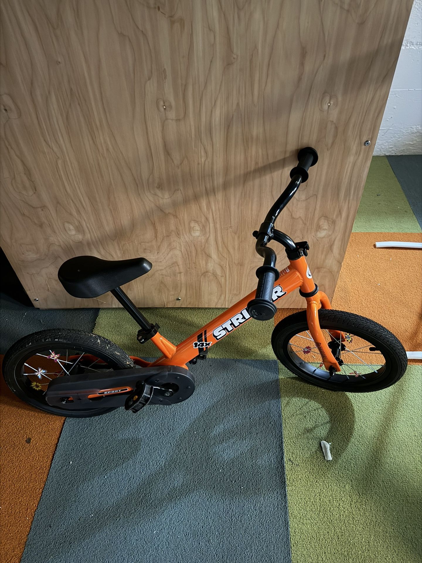 Strider Kids Convertible Bike With Pedals