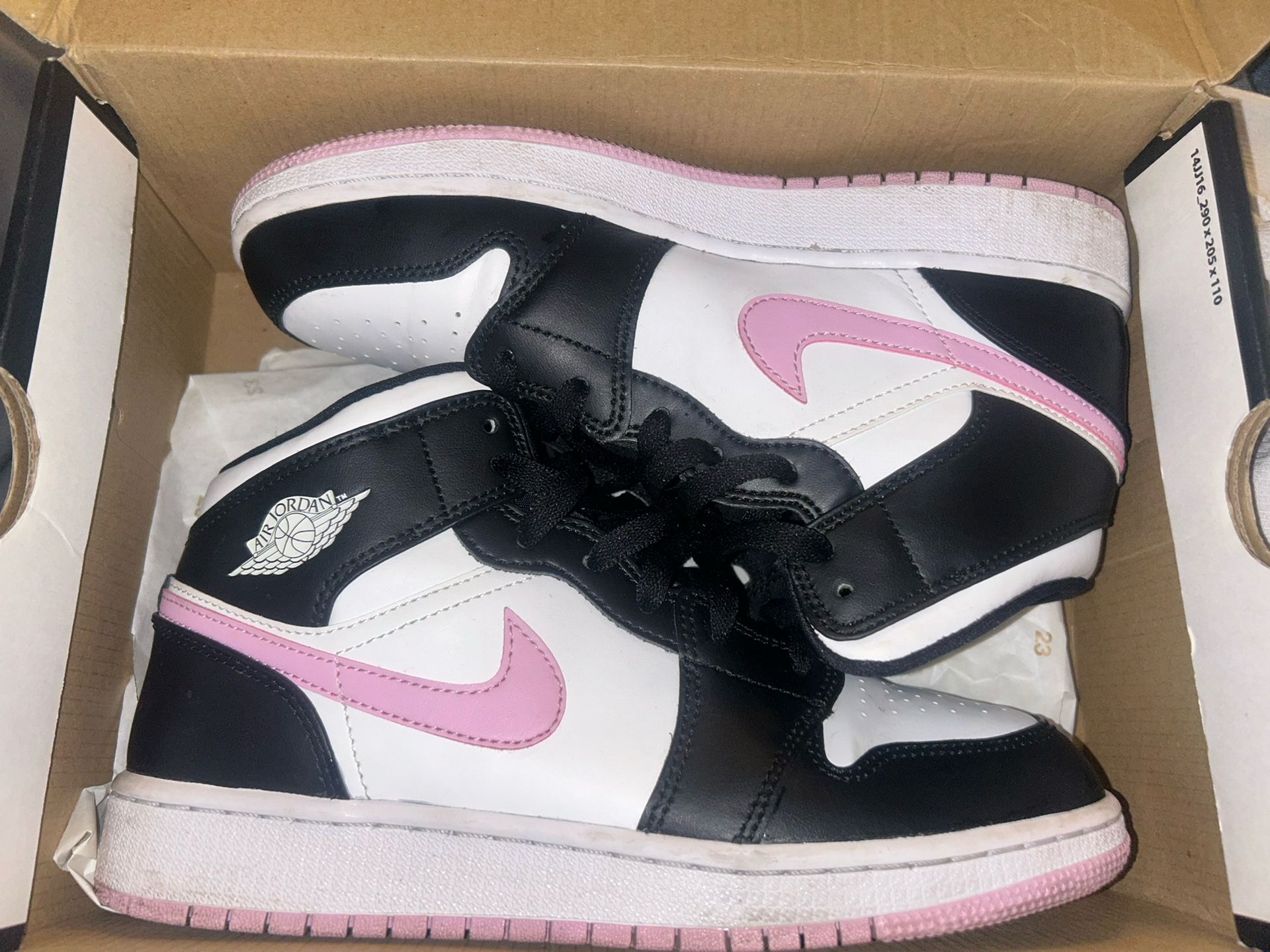 Air Jordan 1 Mid GS White Light Artic Pink size 6y