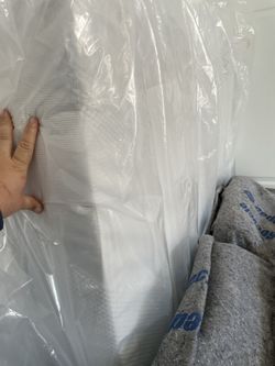 Full Size Mattress 8inch. Used Once