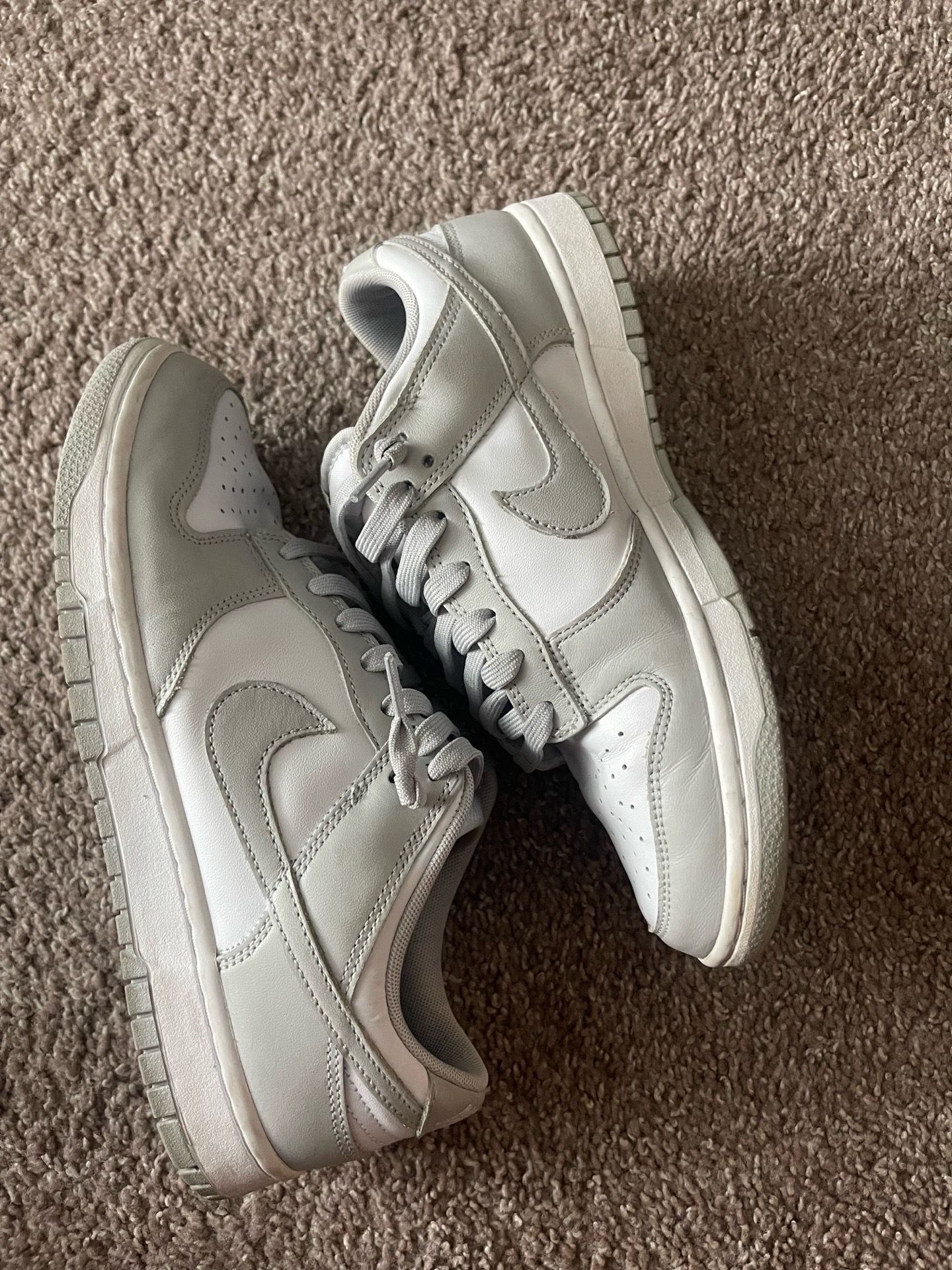 Nike Dunks Grey SZ 9