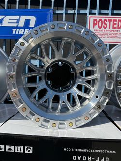 Rines lock available NOW COMBAT 6x139.7 17x9 (4) pickup price