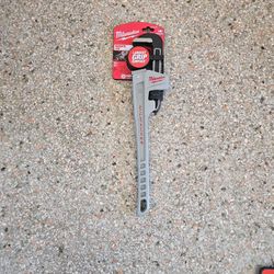 Milwaukee 18in Aluminum Pipe Wrench 