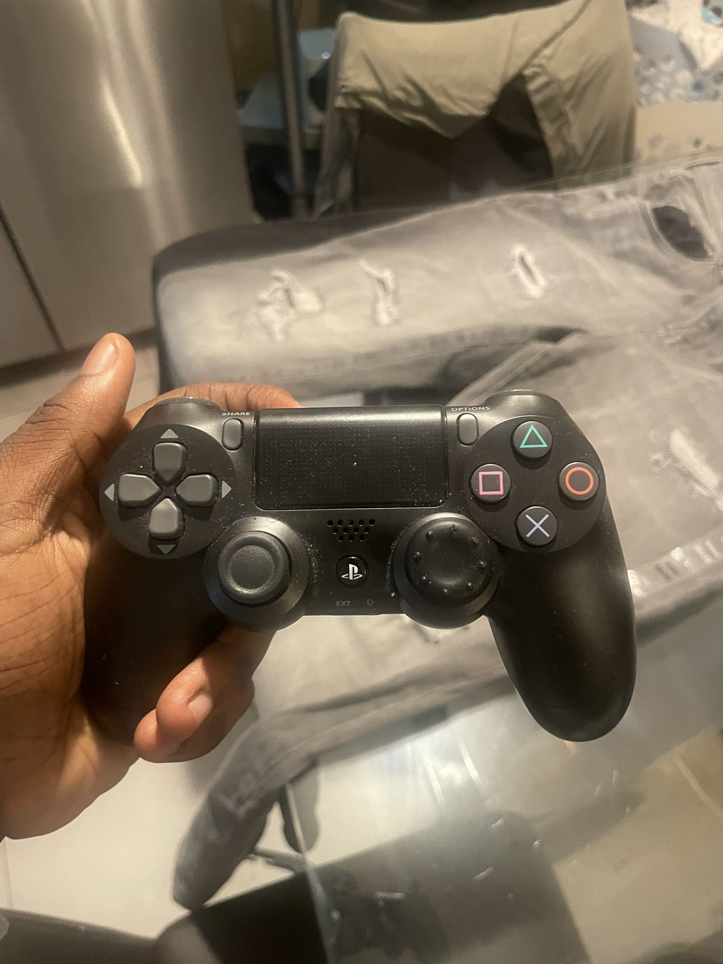 PS4 Controller