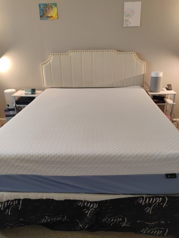 Bed Frame with 12 Inch queen Mattress
