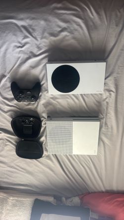 X box one Series S and  elite series 2