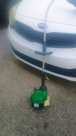 Gas weed trimmer