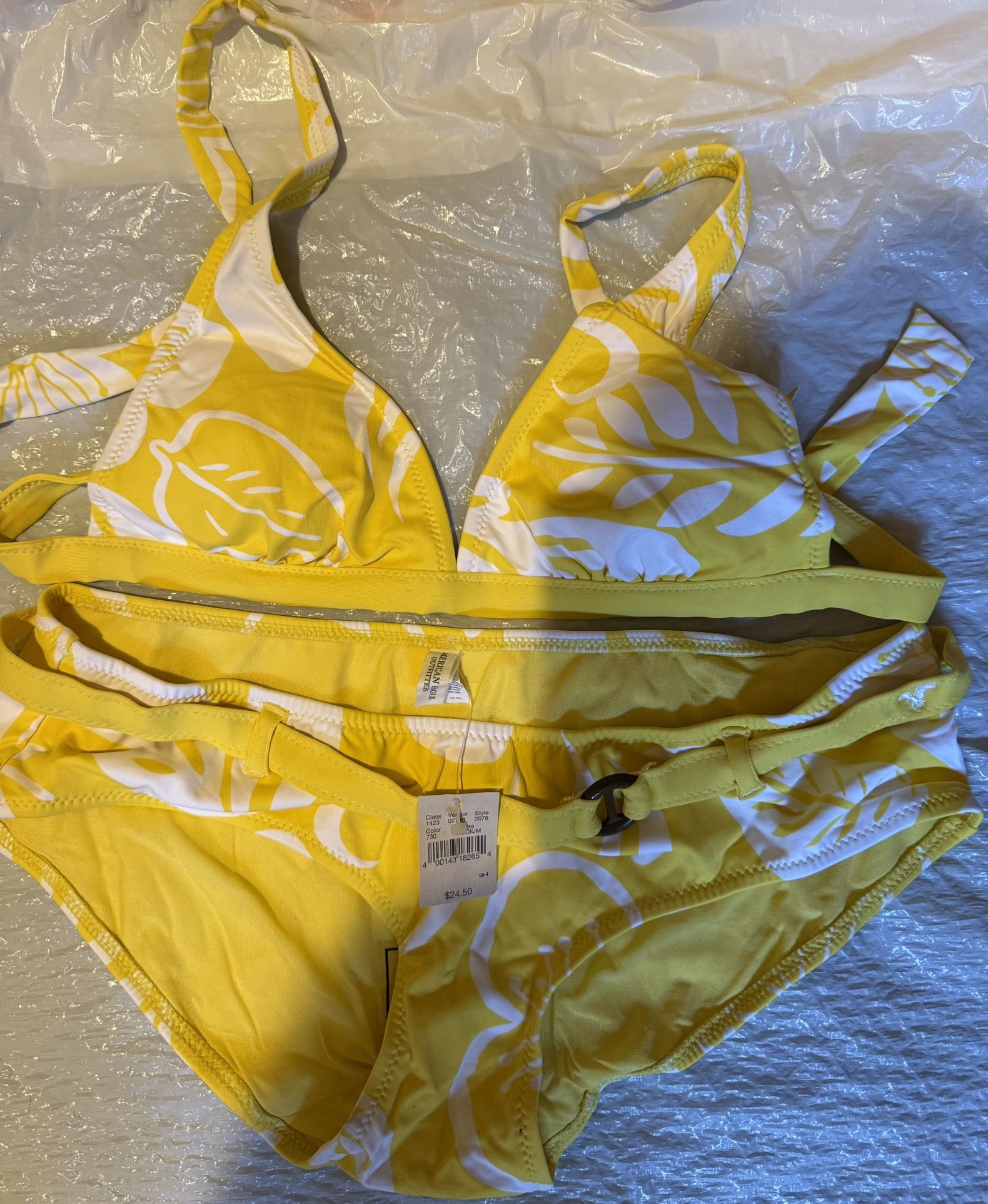 New With Tags American Eagle Size Medium Yellow With White Floral Design Bikini 