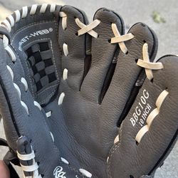 Rawlings youth basball glove- 10’ basket web