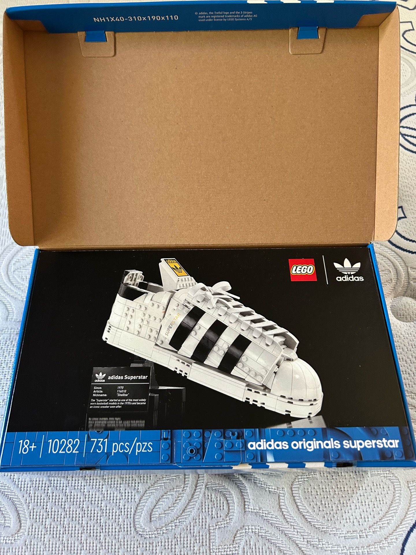 Adidas shoe lego kit