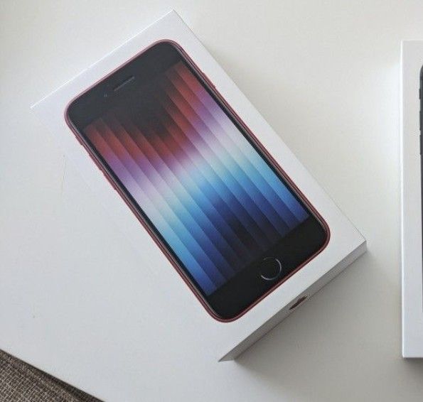 iPhone SE Midnight 64GB Model A2595 Unlocked